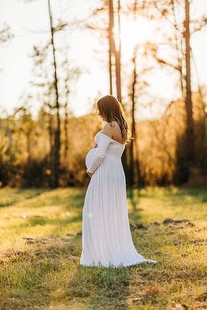 HaleyAshton12's tweet photo. 45 lbs more than I’ve ever been, and also more confident than I’ve ever been. Growing a baby is amazing to me and learning to love my body as it changes 🥺🥰🙌🏻 https://t.co/ZWCy6FbMez