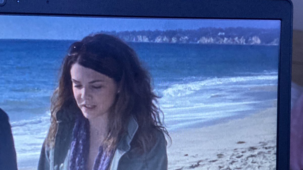 Softomlinson1's tweet photo. ep.15 stagione 6 di gilmore girl. okay. sto impazzendo. https://t.co/Q4Ou9MGSZ0