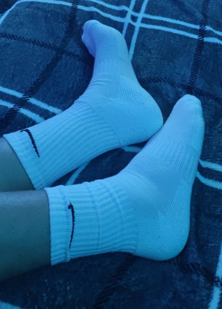 Jaytakecash's tweet photo. Bin wach und mir ist langweilig ihr Fotzen los fragt nach PayPal und drückt ab. Ist schon wieder 2 Tage her das ihr Bastarde fleißig wart. Also DM an mich sofort. Kniet und dient mir wenn ihr euch traut Zahlscheine die ihr seid. 🖕🏻😈
#findom #zahlschweine #cashslaves #cashpig https://t.co/BXgpRCU3i3
