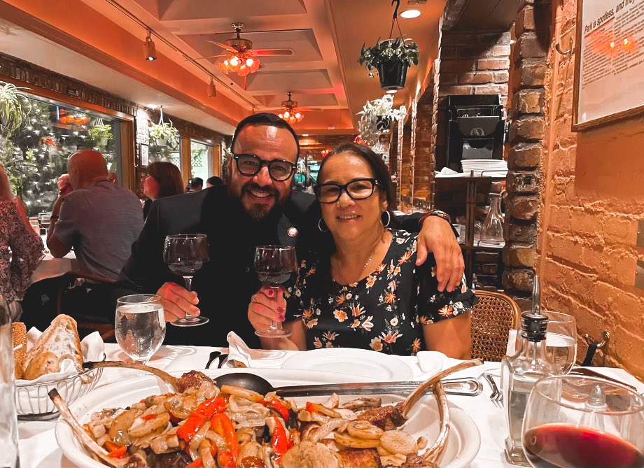 aridia_espinal's tweet photo. Happiest birthday to Mami’s favorite and the greatest brother ever! 🎉🥳@FranciscoMoyaNY https://t.co/9MQlldh6SP