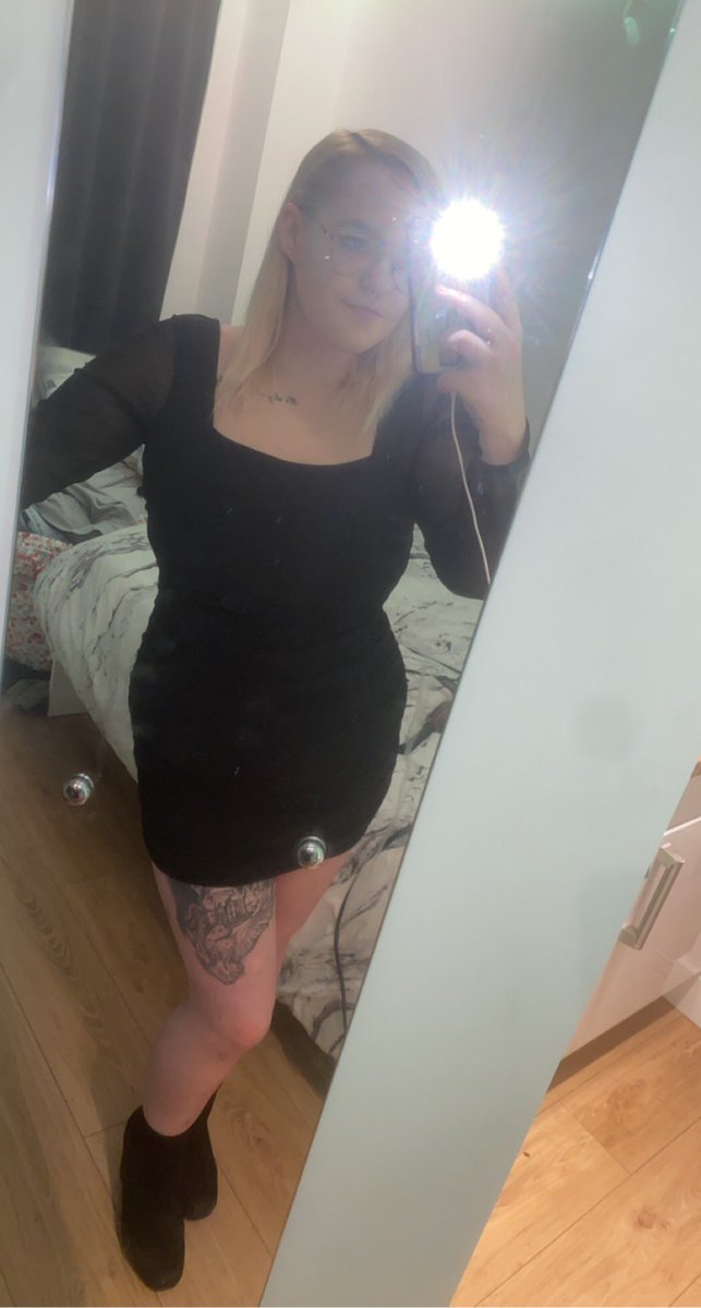 Zoe_Olivia_xo's tweet image. So since I’ve been away for a long time, I thought I’d post this.  

I wanna make more friends with @BronnieMusic fans so please share this and give me a follow and dm me and let’s chat 🥺🥲 #bronniemasoncult #bronnie