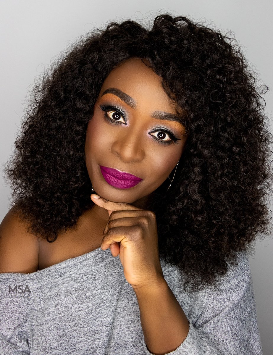 msabeinspired's tweet photo. My review of the new @Lisa_Eldridge Liquid Lurex Eyeshadow is now up on YouTube https://t.co/oHZhavBEvt 
I used the shade 'Liza' and I love how it looks with a bold purple lip. https://t.co/lHn8dip2Mq