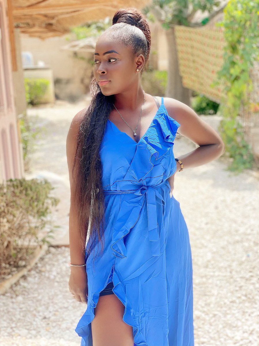 kyandour44's tweet photo. Saluuut 🥰 je suis nouvelle,🥰alors comment ça se passe ici ??soyez sympa😂 https://t.co/PungBXDa2b