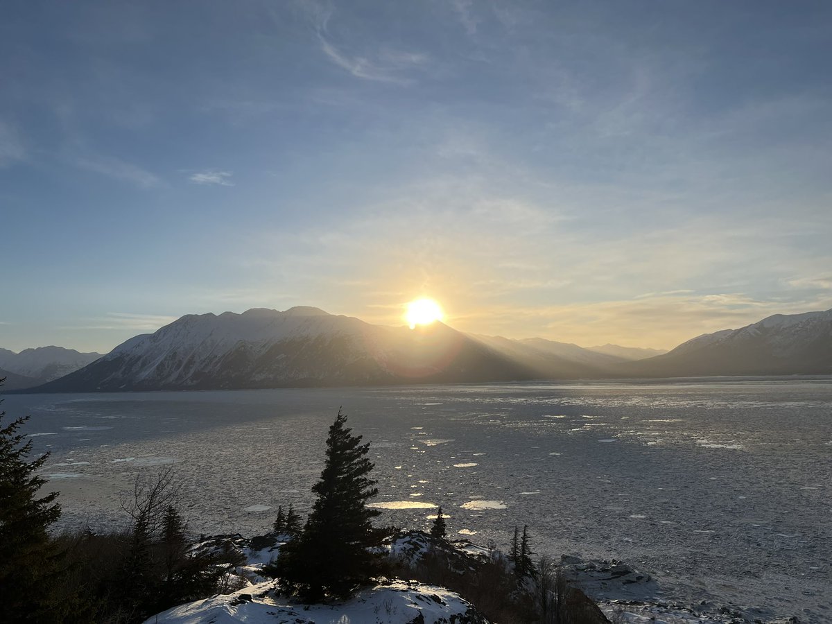 Each day is a gift from you to you, don’t make yourself regret the gift you gave yourself.🤔