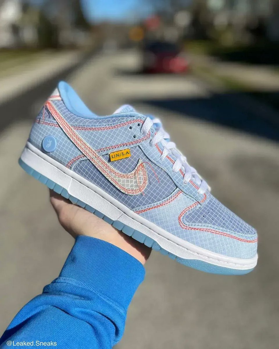 JustFreshKicks tweet picture