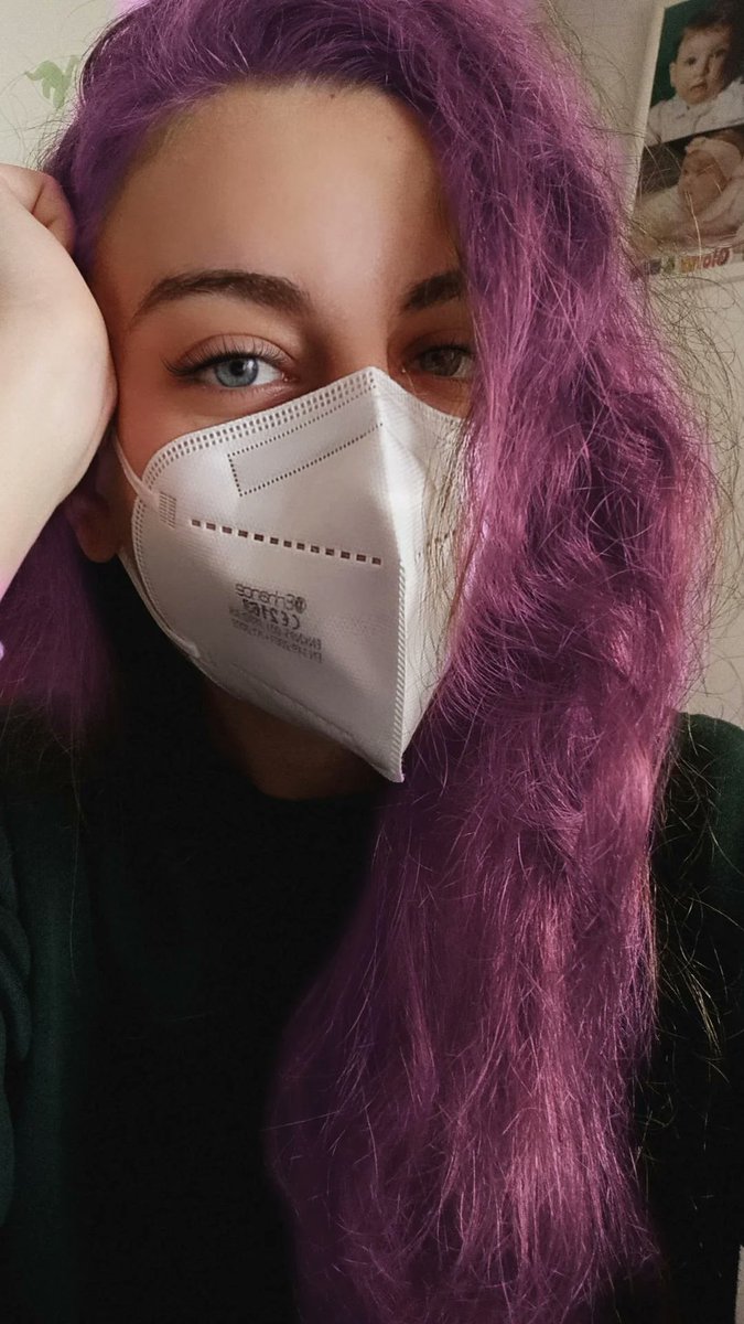 Lincoerente's tweet photo. Attualmente solo l'isolamento mi impedisce di farlo davvero 🤡 https://t.co/fKlQgydi1U