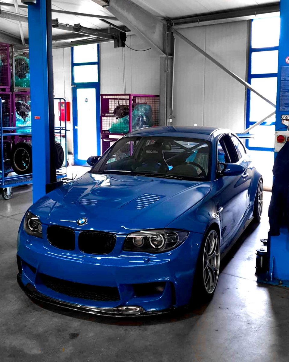 Rate this #BMW #E82 1 Series M Coupé from 1 🤮 - 10 🔥. 

Did you know BMW called it "1M" on purpose to avoid confusion with the 1970s M1 supercar?