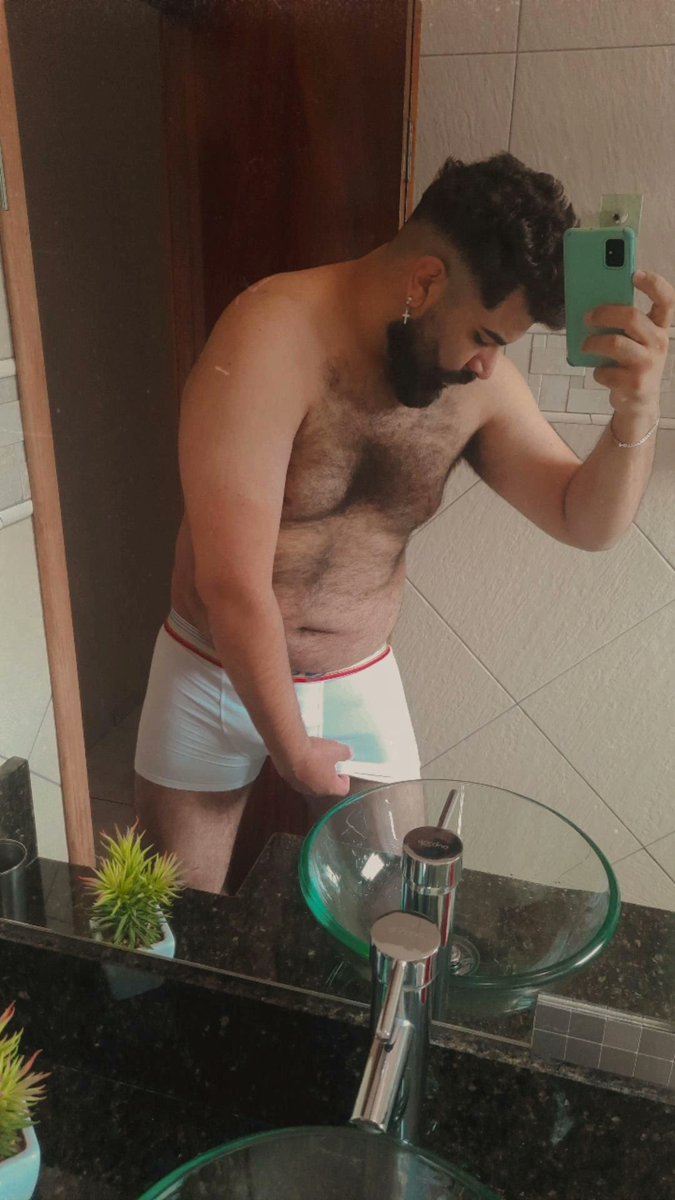 zl_urso's tweet photo. @zl_pauzudo @SP_Rapha_zn Pauzao dahora heim irmão sou de São miguel paulista curte um urso https://t.co/CTnEr6sZko