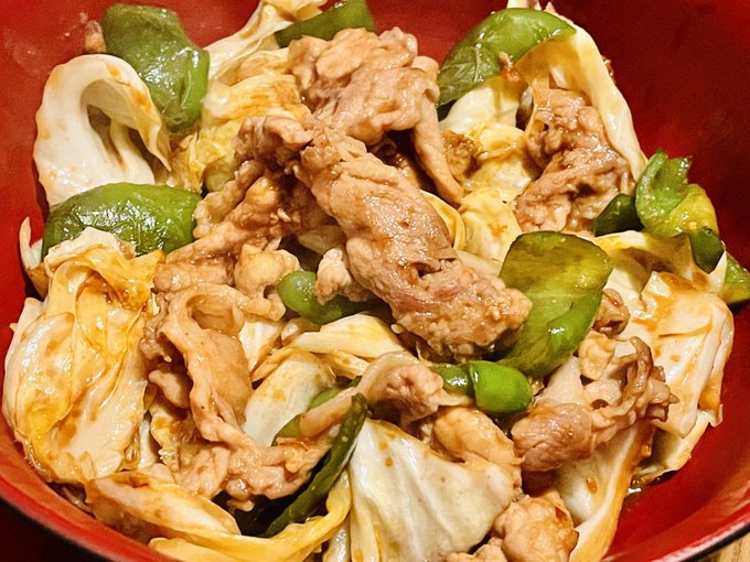 キャベツたっぷり回鍋肉にしました 