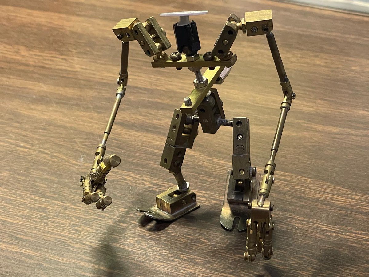 kbmanimation's tweet photo. そろそろ皮を作らないと
#kapokia #armature https://t.co/qAyBPykwjy