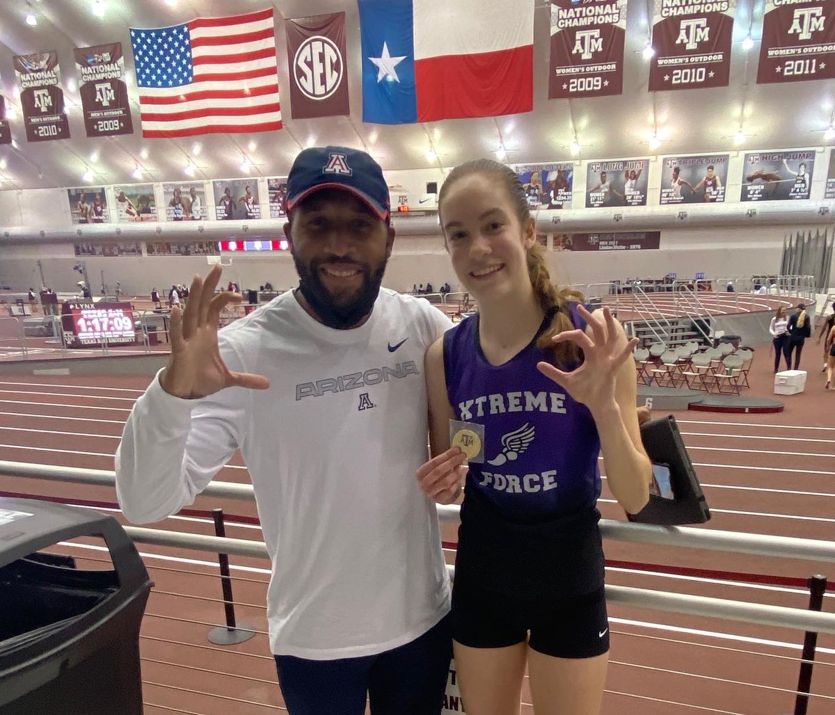 avery_segura's tweet photo. Had a great time competing with my team this weekend! Grateful to have an indoor season again. Came home with a new TJ PR of 39’-8.75”. Excited for the weeks to come! 🥳 @XtremeTrack @vandytrack @BcarterLJ4lfe @TTFCA @TXMileSplit https://t.co/jXikLl0fIu