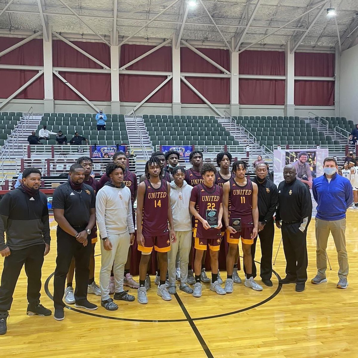 BUBasketball2's tweet image. Battle Tested and Ready for Whatever! Season has been good thus far we appreciate all the support! We love this game🏀🐺🏀🐺🏀🐺

#RunThatBack #X2 #TalentIsntEnough #RankingsMeanNothing #ChessNotCheckers #0-0 🎯🎯🎯🎯🎯s #EmbraceIt #Mentality #DIFFERENT