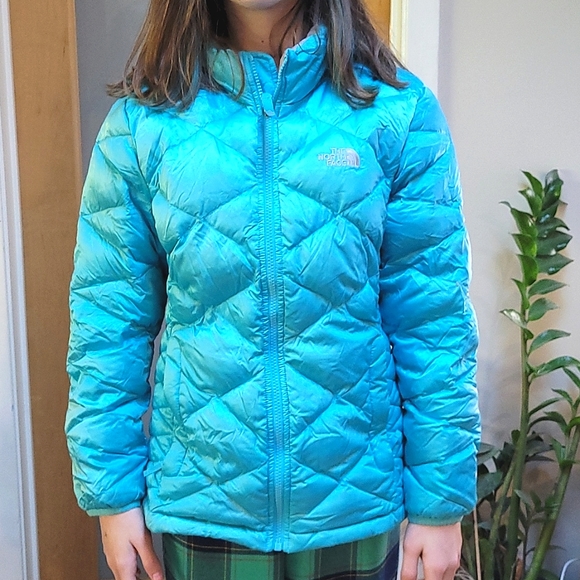 dani_l_compton's tweet photo. So good I had to share! Check out all the items I'm loving on @Poshmarkapp from @Phluffhead1 #poshmark #fashion #style #shopmycloset #llbean #thenorthface: https://t.co/dKO9268C1U https://t.co/SIHZq1xltx