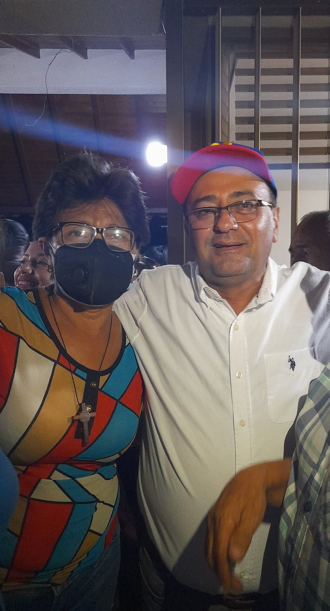 HOY BARINAS DEFENDIÓ EL CAMBIO

Aquí estamos junto a nuestro compañero <a href="/SergioGarridoQ/">Sergio Garrido</a> en esperas de los resultados oficiales en #Barinas

Reconocimiento a todo el pueblo Barines por esta gran muestra de civismo y compromiso democrático.