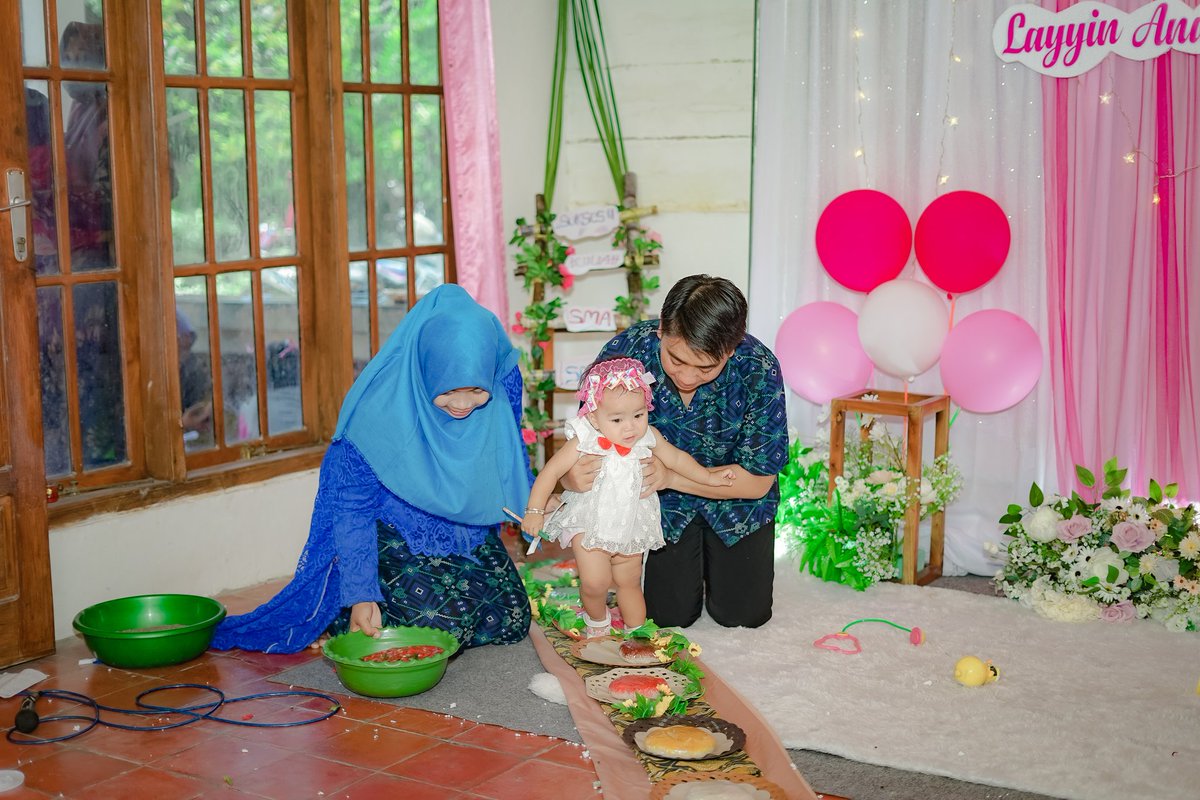 jiewoo's tweet image. Tedhak Siten 😍