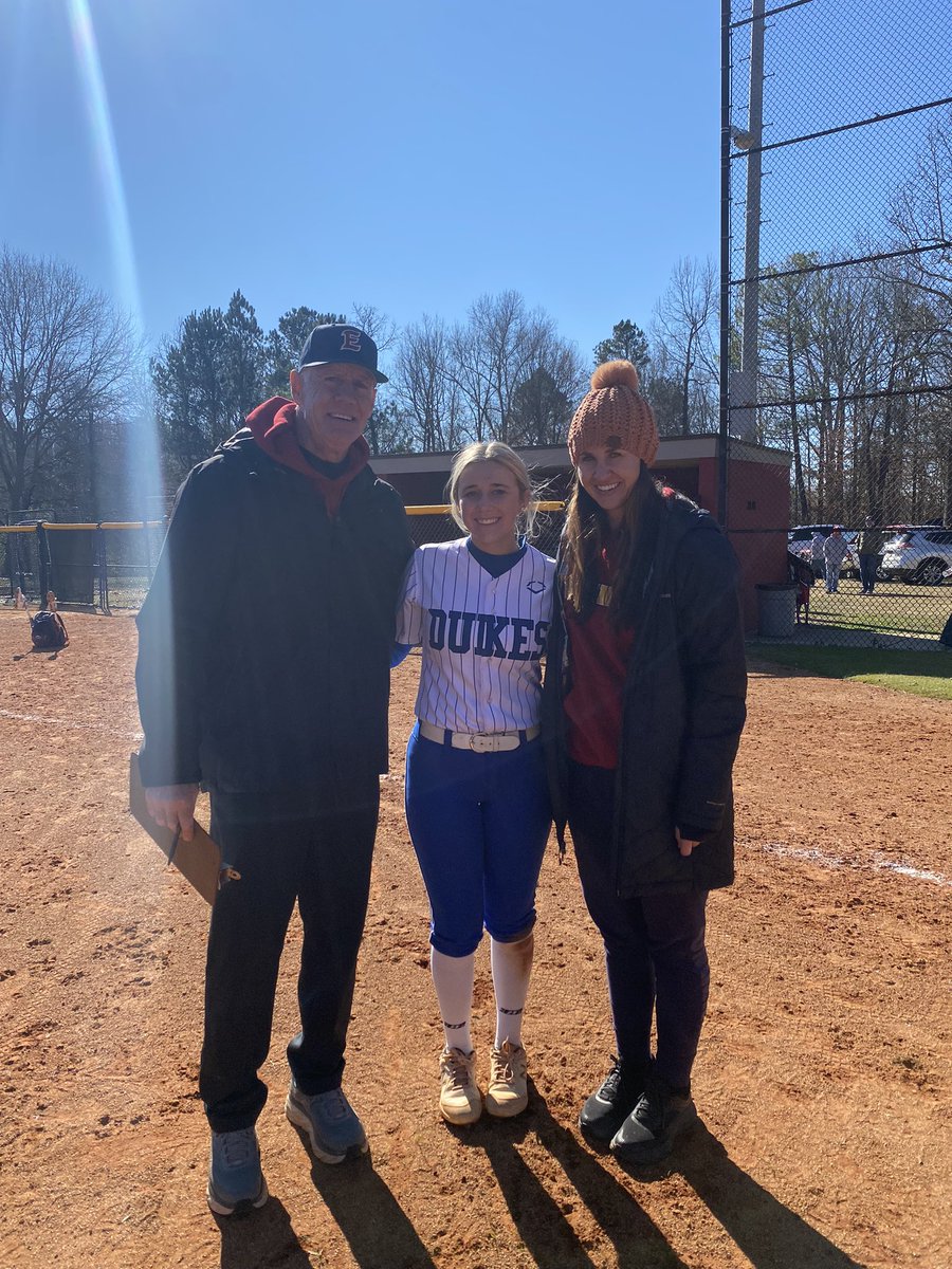 Huge thank you to <a href="/EC_SFTBALL/">Emmanuel College SB</a> coaches and players for hosting an amazing camp this Saturday! Had so much fun!  <a href="/Los_Stuff/">Carlos Arias</a> <a href="/rabitsch2022/">Lady Dukes Rabitsch 2022</a>