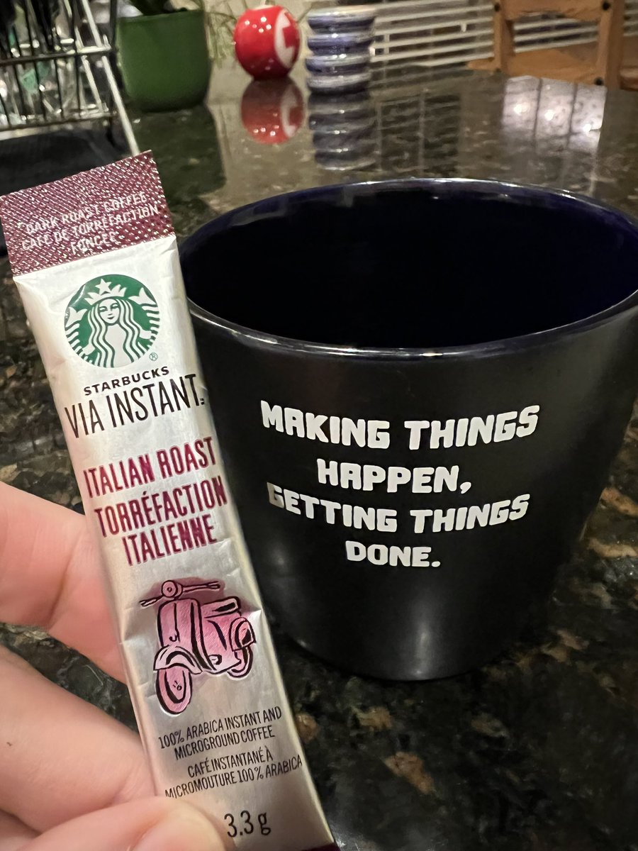 PinstripesMedia's tweet photo. When the weekend ends with setting up the coming week, ‘Making Things Happen and Getting Things Done’ is being supported tonight by @Starbucks
Mmmmmmmmm, coffee ☕️
#pinstripesmedia #starbucks #makingthingshappengettingthingsdone https://t.co/HO75ydyVfh