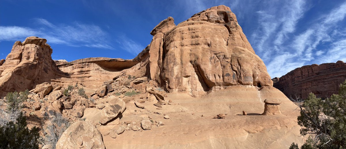Love that low hanging sun in <a href="/ArchesNPS/">Arches National Park</a> in winter #NationalParks