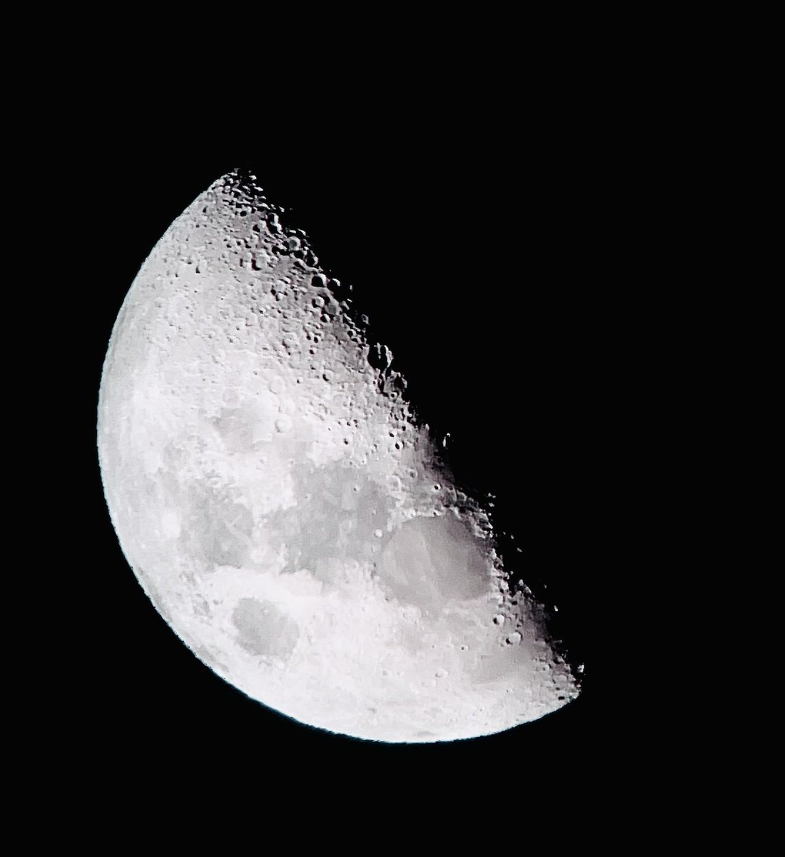 1/2 🌜.
 
<a href="/NASA/">NASA</a> 
<a href="/astrophotosnap/">Astrophotography</a>
