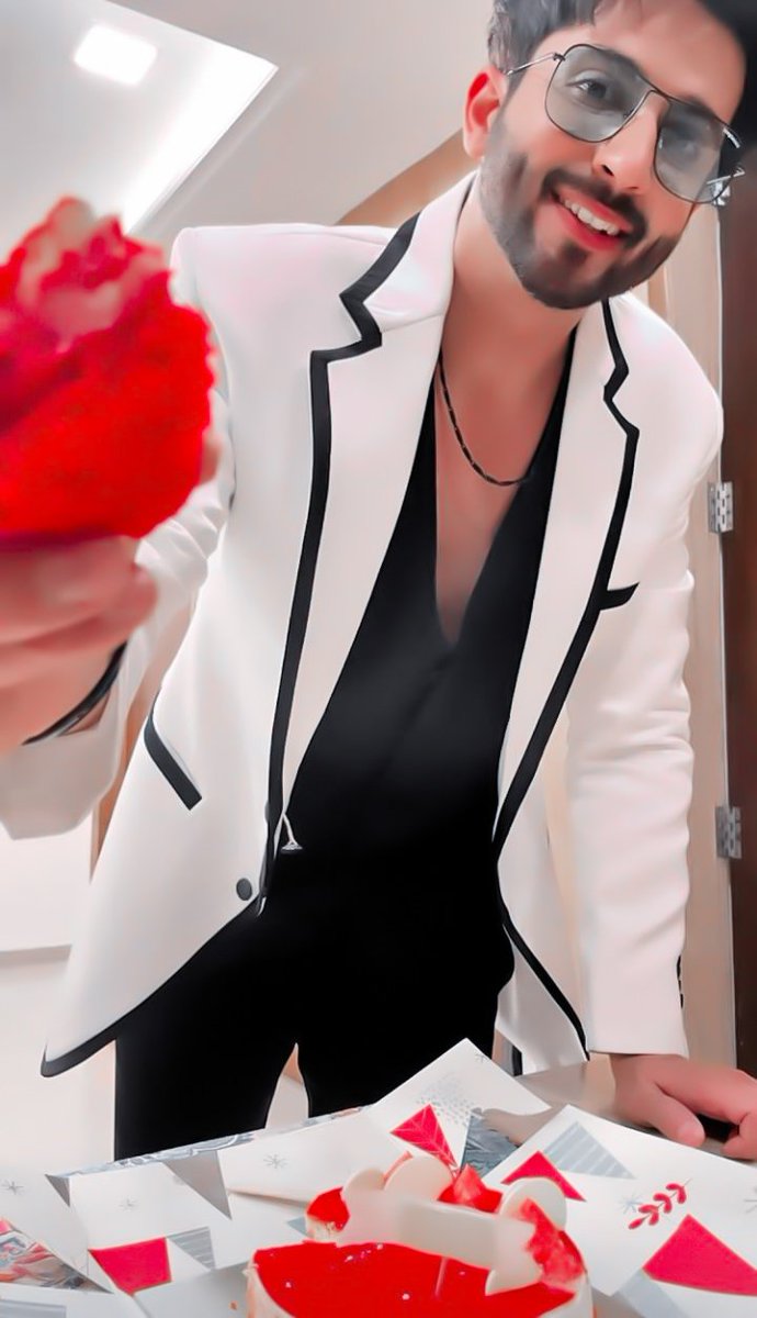 Stay Happy..🥺♥️

#dheerajdhoopar