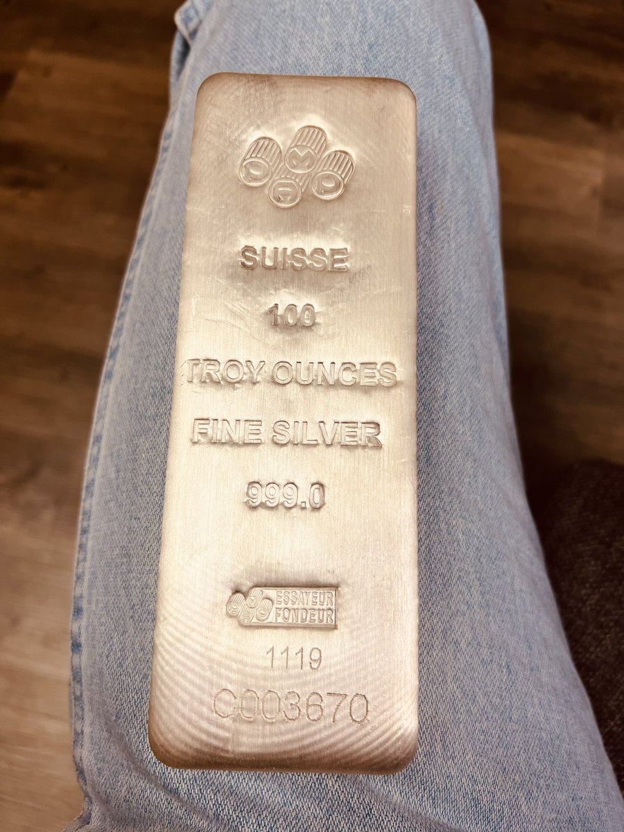 lgthreemma's tweet photo. Late stocking stuffer 🎄🥈 #6lb https://t.co/s1smZtLWTG
