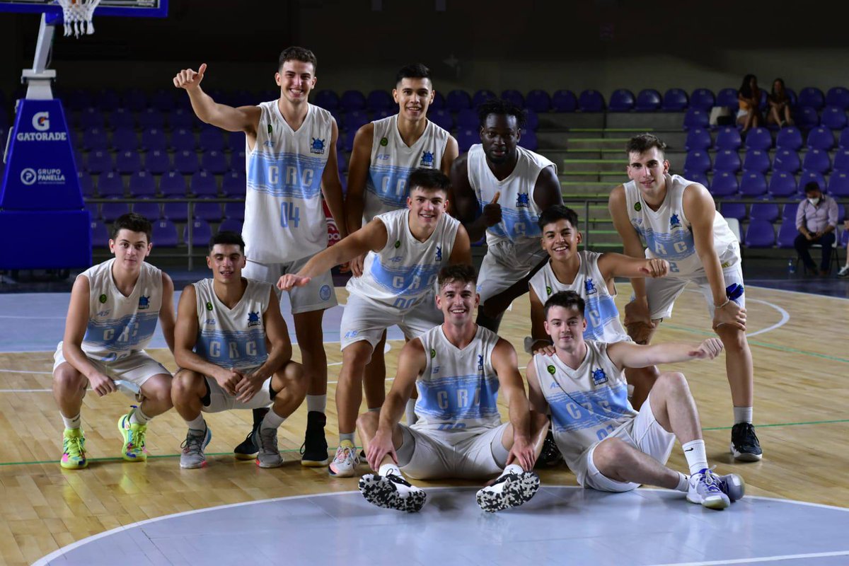 ClubRegatasCtes's tweet photo. #CRC | FINAL: ¡TRIUNFO DE LOS PIBES!
🔵 RIACHUELO 74
👻 REGATAS 76
(Scacchi 21, Gauto 20)
📸 @guilleruarte
#LDD #VamosParque 👻 https://t.co/ynx38v9YbG