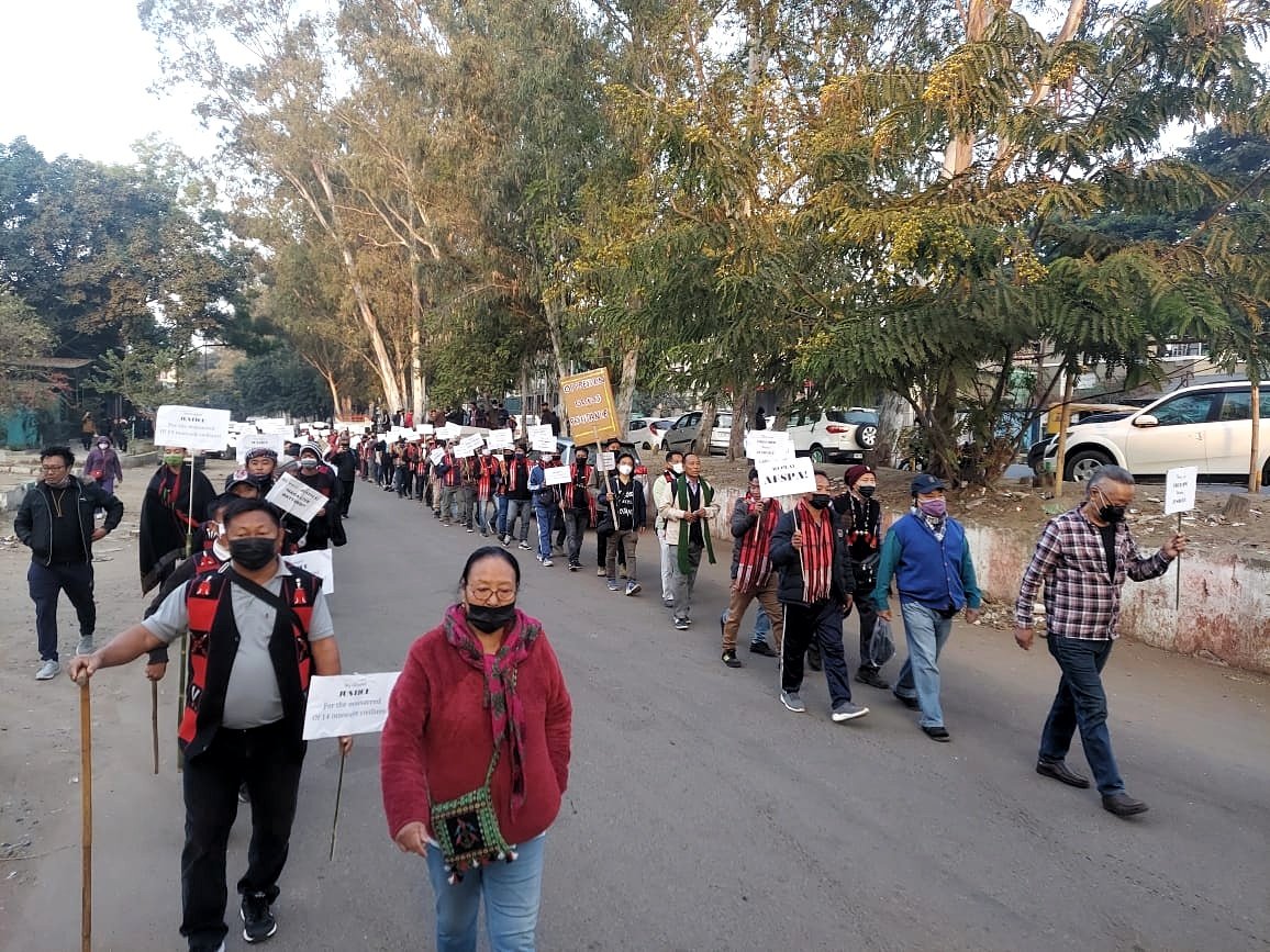 Hillsnaga's tweet photo. A two day march from Dimapur to Kohima against AFSPA and demanding justice for the innocent civilians killed by security forces begins.
#nagalandfiring #AFSPA #Nagaland #RepealAFSPA https://t.co/WRm6KnCVsm