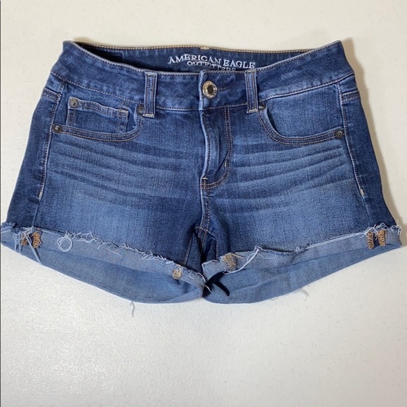 So good I had to share! Check out all the items I'm loving on <a href="/Poshmarkapp/">Poshmark</a> from <a href="/hope4ua/">Hope Crowley</a> <a href="/chapman_shellie/">Shellie Chapman</a> #poshmark #fashion #style #shopmycloset #jcrew #loversfriends #americaneagleoutfitters: posh.mk/llDbrdRZGmb