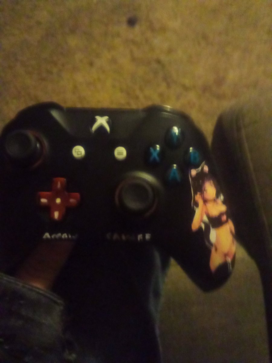 ArrowSavage's tweet image. Working on my customized Xbox controller. it&apos;s almost finished... #Xbox #customXboxcontroller