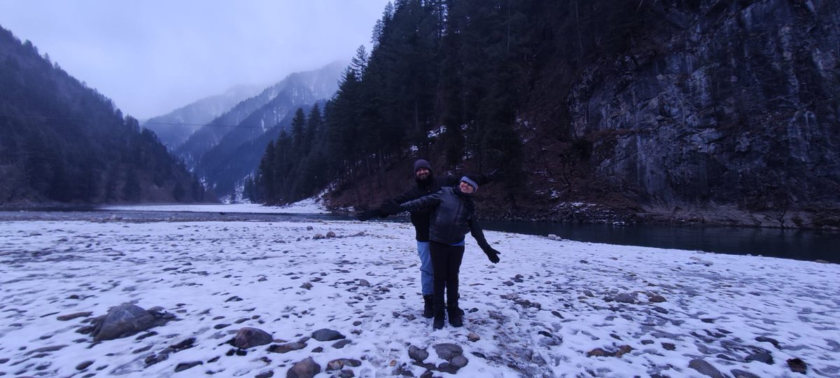 SAhmerz's tweet photo. #sunrisewithadeel Assalam o Alaikum Adeel.. we were in Sharda, AJK last week.. our beautiful Kashmir.. with Zeerak's school opening, I am back behind the wheels. Hope you are doing good. https://t.co/cGbwLAVvtF