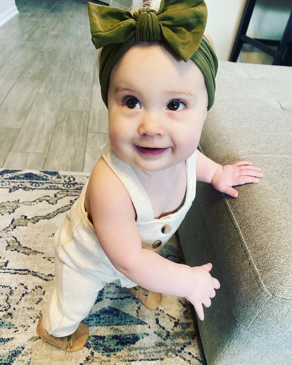 8 months with our sweet girl 💚 @Musgrove94