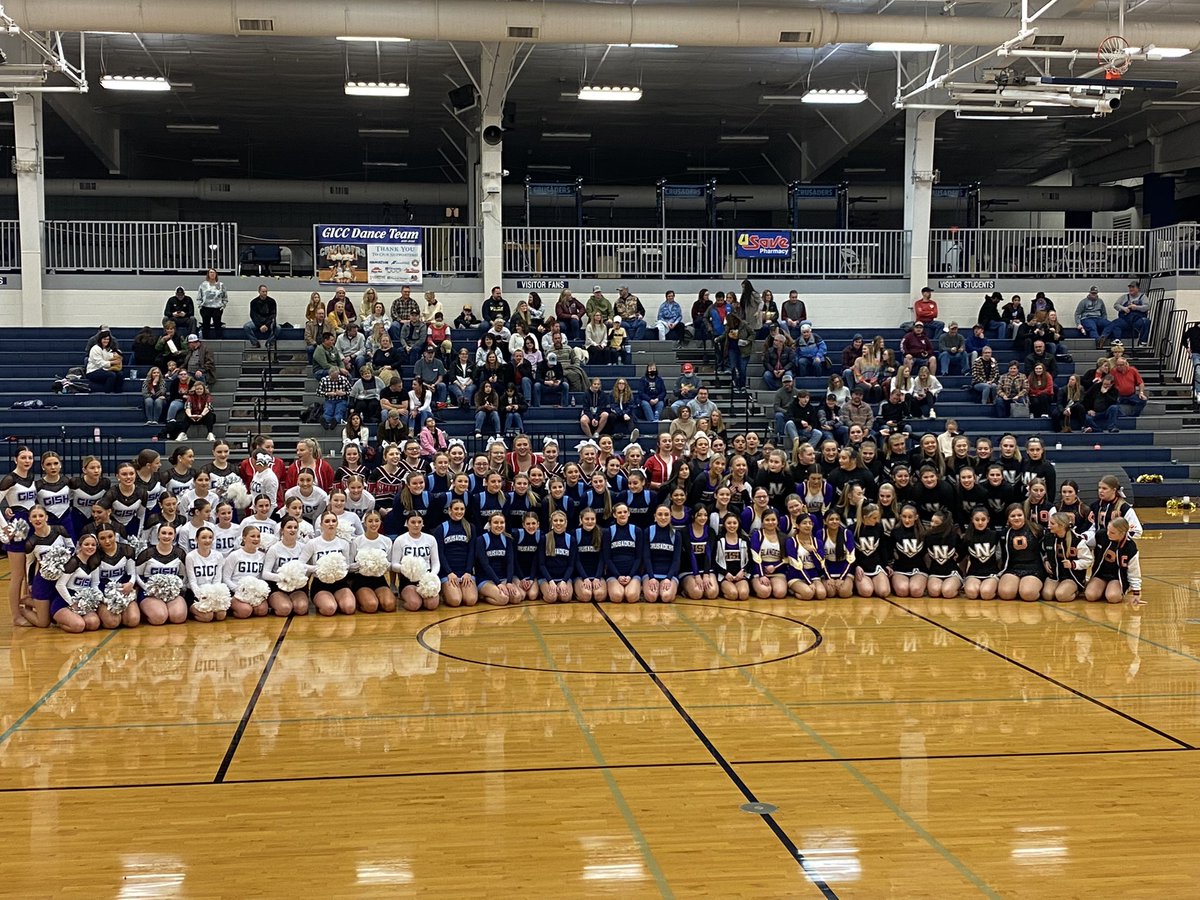 RobyCardinal's tweet photo. Way to represent #GIPS @Islandairedance and @GICheerSquad ! You all looked great! #Purpleandgold #WeAreGIPS https://t.co/IsTAN7OZKx