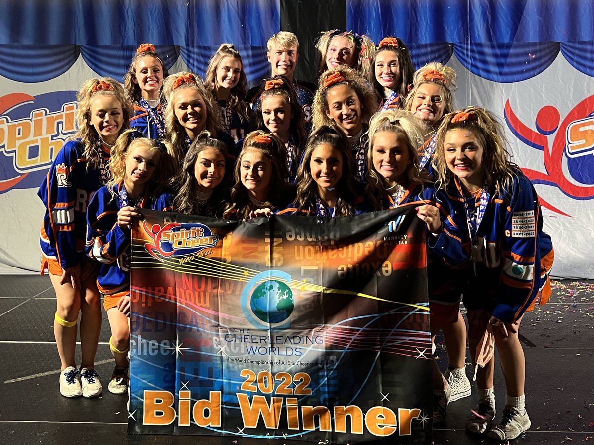 UM_ALLSTARS's tweet photo. Wrapping up the weekend with all three WORLDS TEAMS in FIRST PLACE and 🤩🤩ROYALS GOT the FULL PAID BID TO WORLDS!!!!!! 💰 Congratulations!!!!  We are so proud of you!!!!!!! 🌎👑💕🍊🌙💋 @UMASRoyals @UMASCrush @umas_midnight https://t.co/yVEAtBEsWe