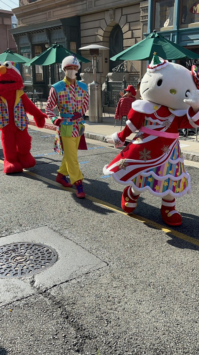 Saorin822disney's tweet photo. ノーリミットタイムハッピークリスマス12:05回
入り待ちして左横から鑑賞しました。
お見送りもしました。
#USJファン #usj #ユニバ #ノーリミットタイムハッピークリスマス #ノーリミットタイム #NOLIMITタイム #nolimittime https://t.co/rT9cgY3aJ7