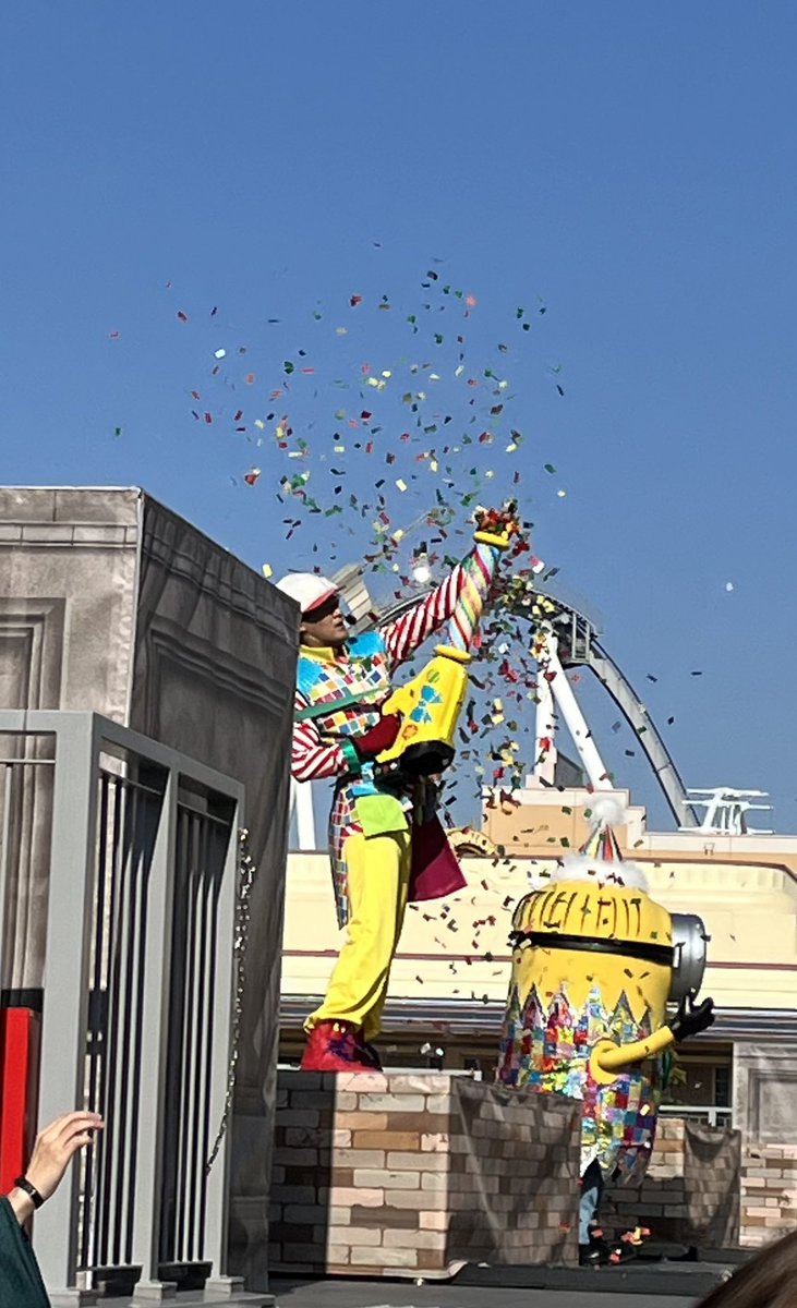 Saorin822disney's tweet photo. ノーリミットタイムハッピークリスマス12:05回
入り待ちして左横から鑑賞しました。
お見送りもしました。
#USJファン #usj #ユニバ #ノーリミットタイムハッピークリスマス #ノーリミットタイム #NOLIMITタイム #nolimittime https://t.co/rT9cgY3aJ7
