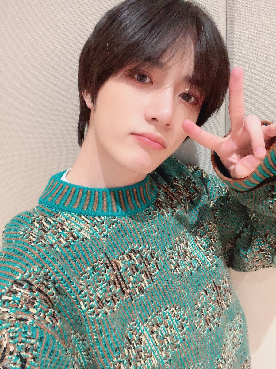 crowntxtbrasil_'s tweet photo. @TXT_bighit_jp 📸[TRAD]  [#TXTMESSAGE] Nesse ano de 2022 estarei aos seu cuidados como sempre, fighting!!!👍🏻❤

#BEOMGYU
🧸 https://t.co/YPhYcubslY