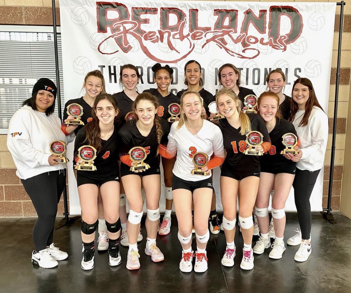 Layla Lenex tweet media