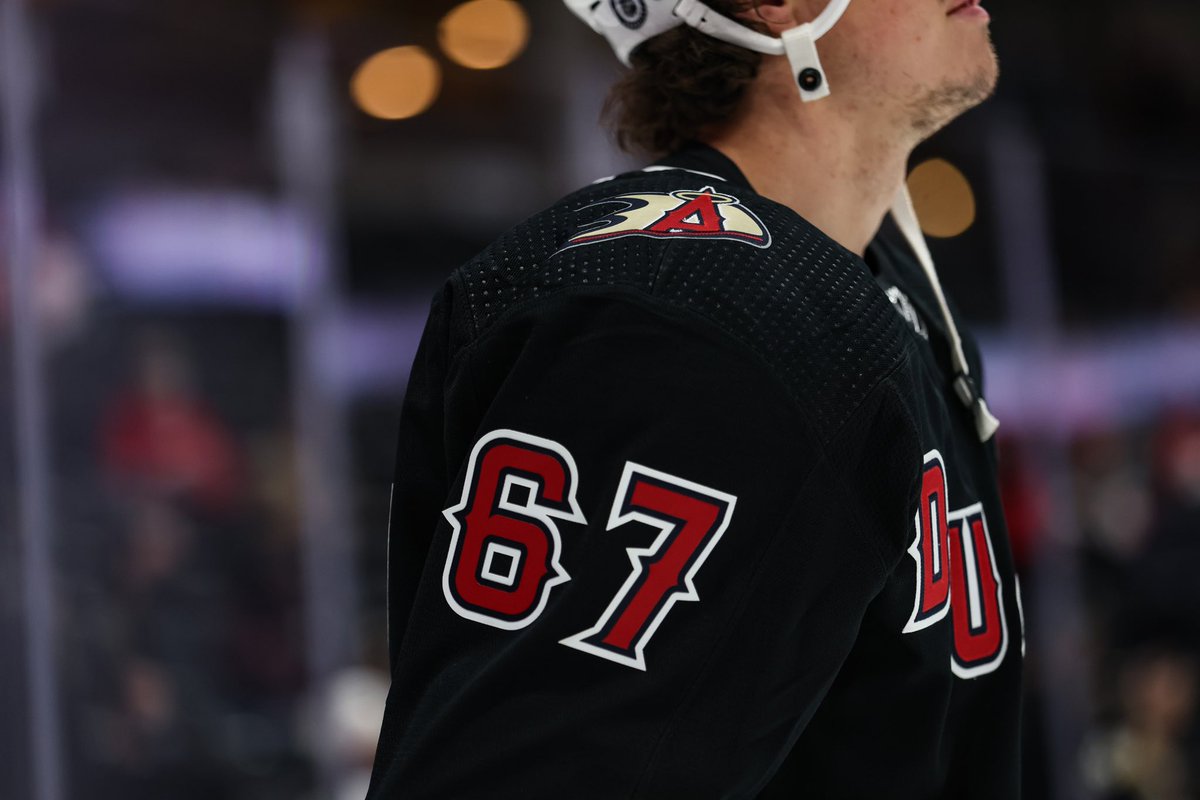 Angels's tweet photo. Thanks for a great #AngelsNight22, @AnaheimDucks! 

Can’t wait to see you all for Ducks Night at the Big A on September 2nd! https://t.co/SqL7DIbGu9