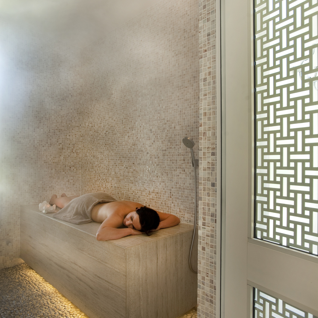 Our spa treatment menu offers an extensive variety of health and beauty enhancing treatments to ensure that our guests are nurtured, purified, pampered and relaxed. 

#BushmansKloof  #Spa