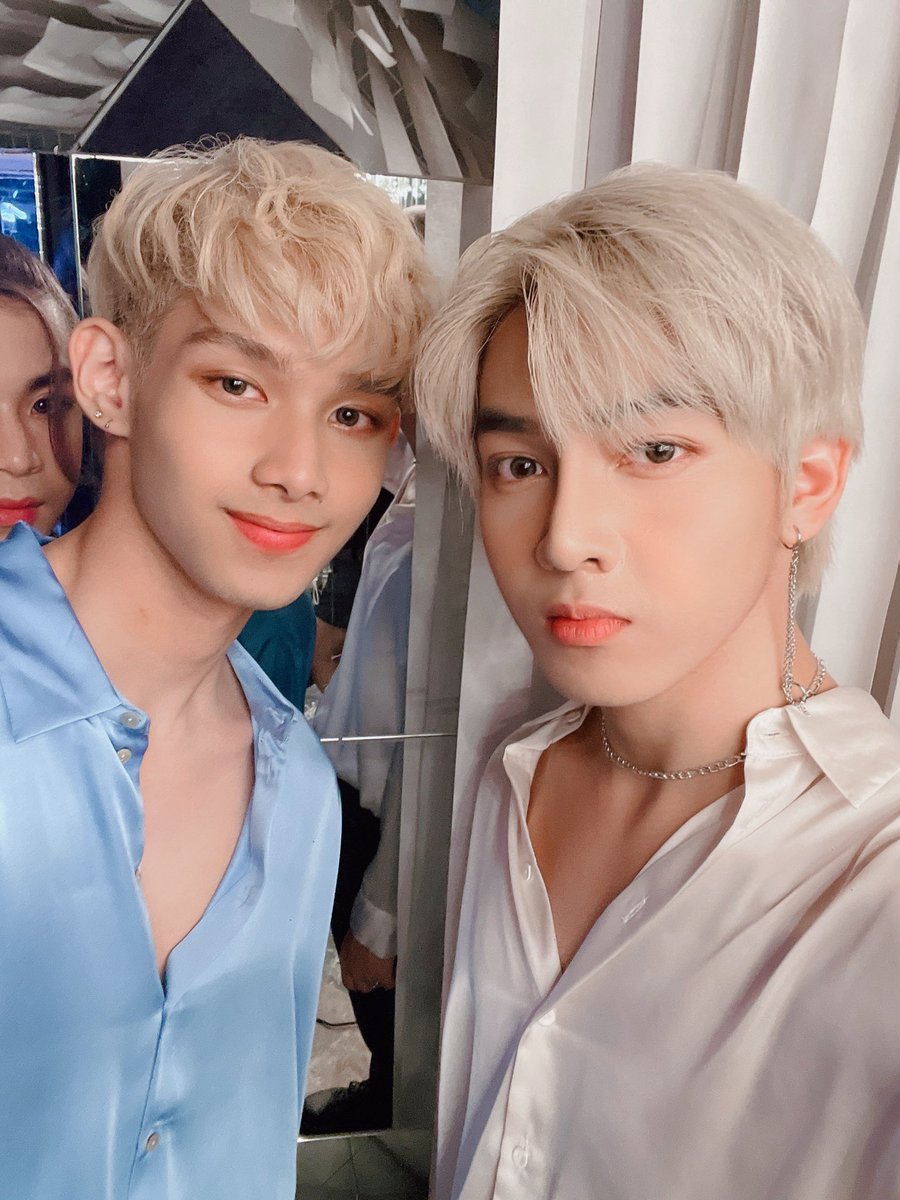 frnzchuaa's tweet photo. let’s go! 50k! as promised! keep on streaming vixies! we’ll drop some more! 
#vxon @enzovince_ @vxonc13 https://t.co/HbE14SzCeN