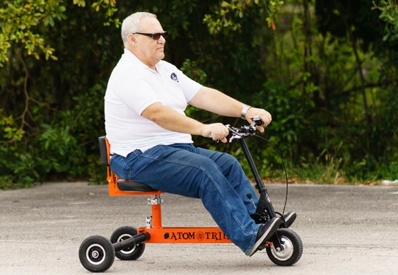atomtrike1's tweet photo. With technological advancement, this lightweight scooter takes you from shop to plane or train. This ability makes an Electric Foldable scooter is a favourable one to reduce mobility people. 

visit: https://t.co/oQaNbk5K55 https://t.co/Y9UaXDEwa2