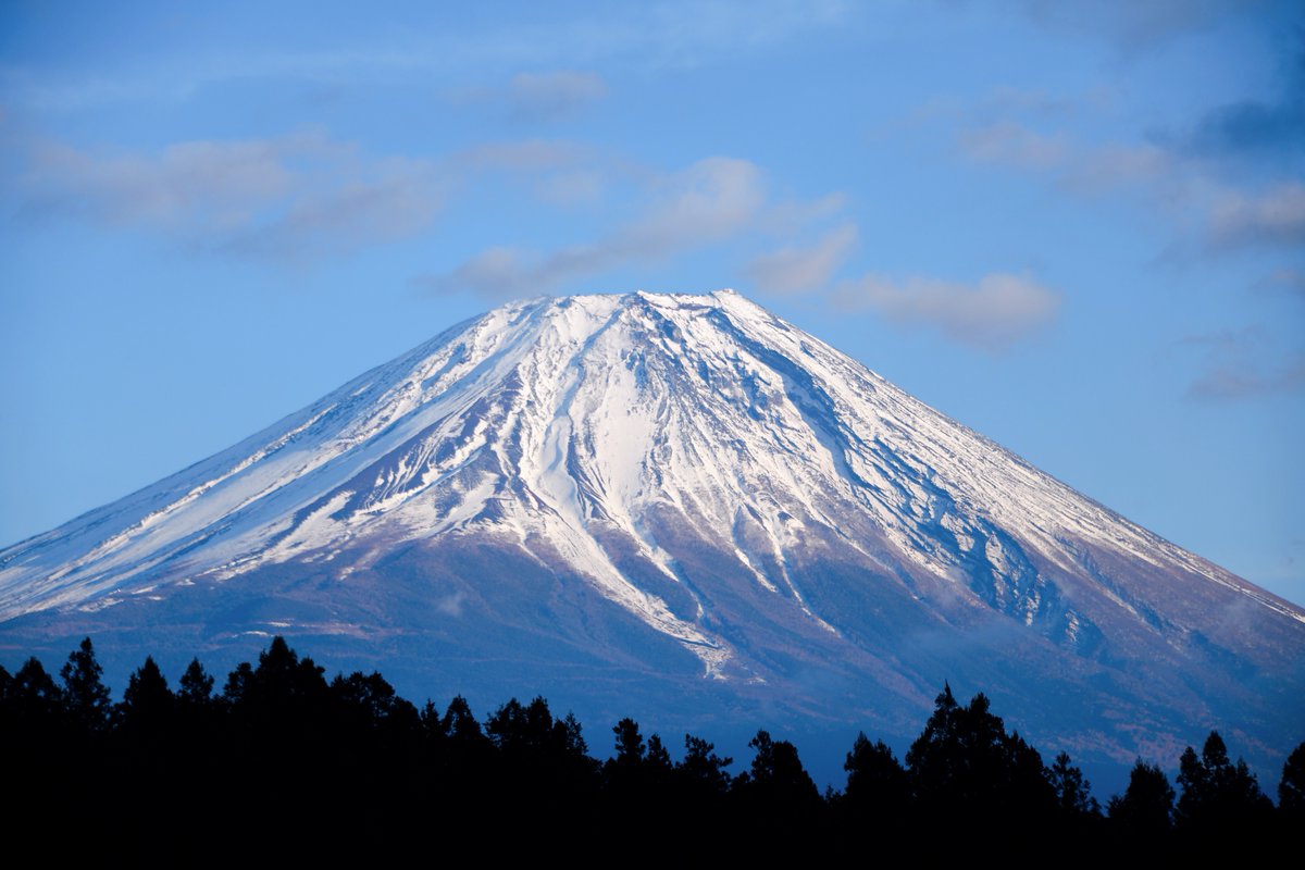 2022.01.10 「富士山」 ＠道の駅朝霧高原 雲の多い1日だったけど 富士山が見れてよかった🗻