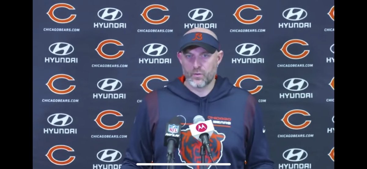 cale91_'s tweet photo. This bald lunatic wears a visor indoors. #ExtendNagy https://t.co/xgDNvYxqFQ