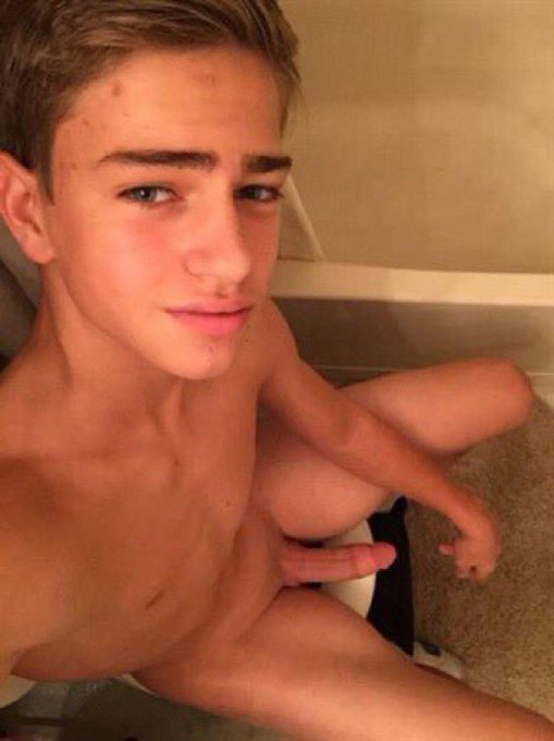 It’s one of my twinks who just became 18 and act like a real slut!
He let him used all the way!
Deeptroath