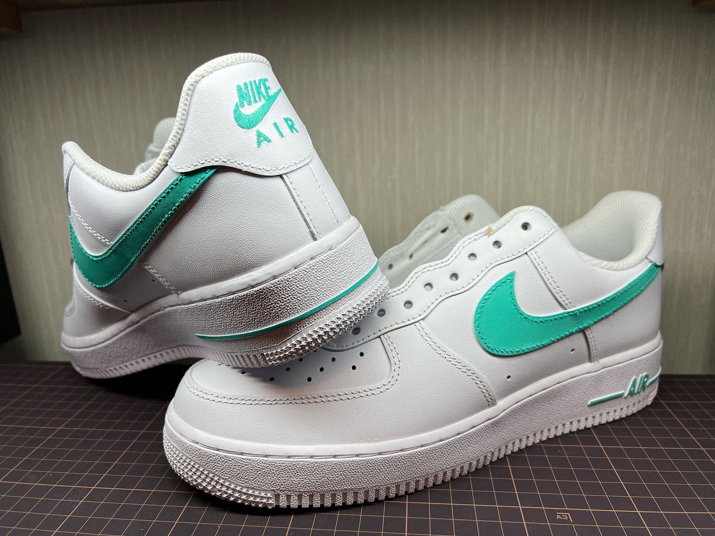 NIKEエアフォース1 25.0㎝ アンジェラスペイント加工-eastgate.mk
