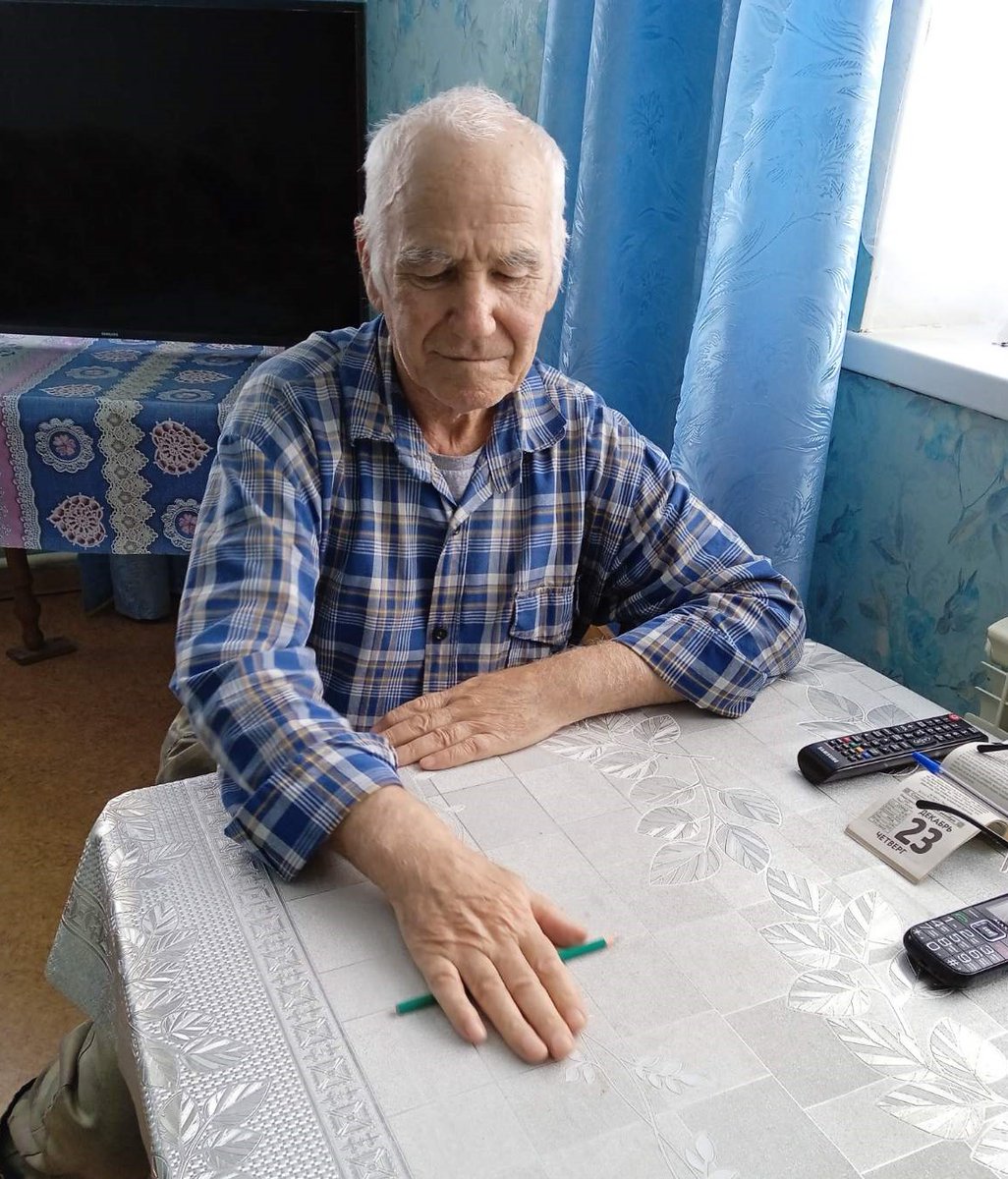 В декабре 2021г. благополучатели проекта «Здоровое долголетие», реализуемого при поддержке Фонда президентских грантов, освоили пальчиковую гимнастику с использованием карандаша, получили новые знания для сохранения когнитивного здоровья.  cso44.ru/news/3143/