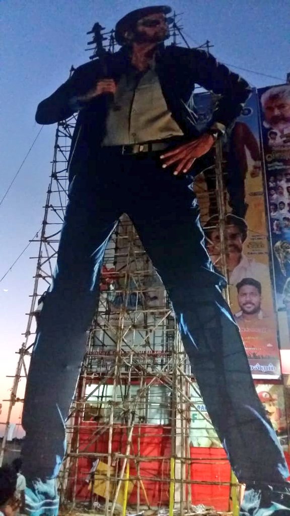 RamCinemas's tweet image. Able to remember all those fanboy Moment&apos;s we had during the FDFS celebration of #PettaInRamCinemas 💥
Swag &amp;amp; mannerism of #Thalaivar in whole movie was lit💥
Personally one of my fav movie from #Thalaivar 
#3YearsOfBBpetta #PettaParaak @rajinikanth @sunpictures @karthiksubbaraj