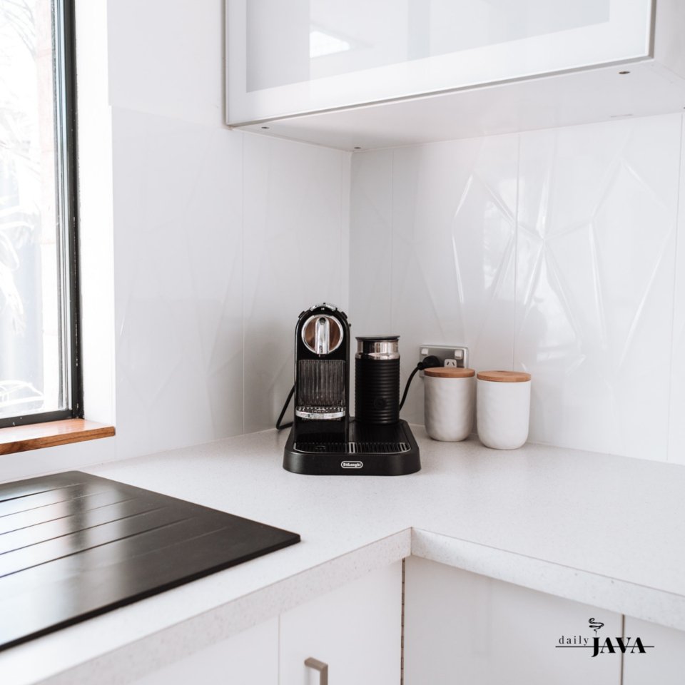 DailyJava1's tweet photo. From coffee shops to coffee at home, the versatility of the coffee industry is becoming more and more necessary as we settle into our new normal. If you have a coffee shop or are a roaster, this article is for you https://t.co/3Br5ErNyvt

#coffeeshop #coffeeindustry https://t.co/m6auklQM0I