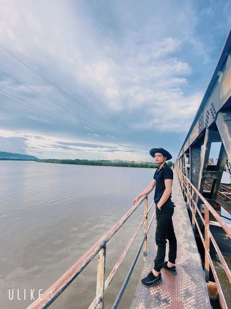នឹកញុមអត់