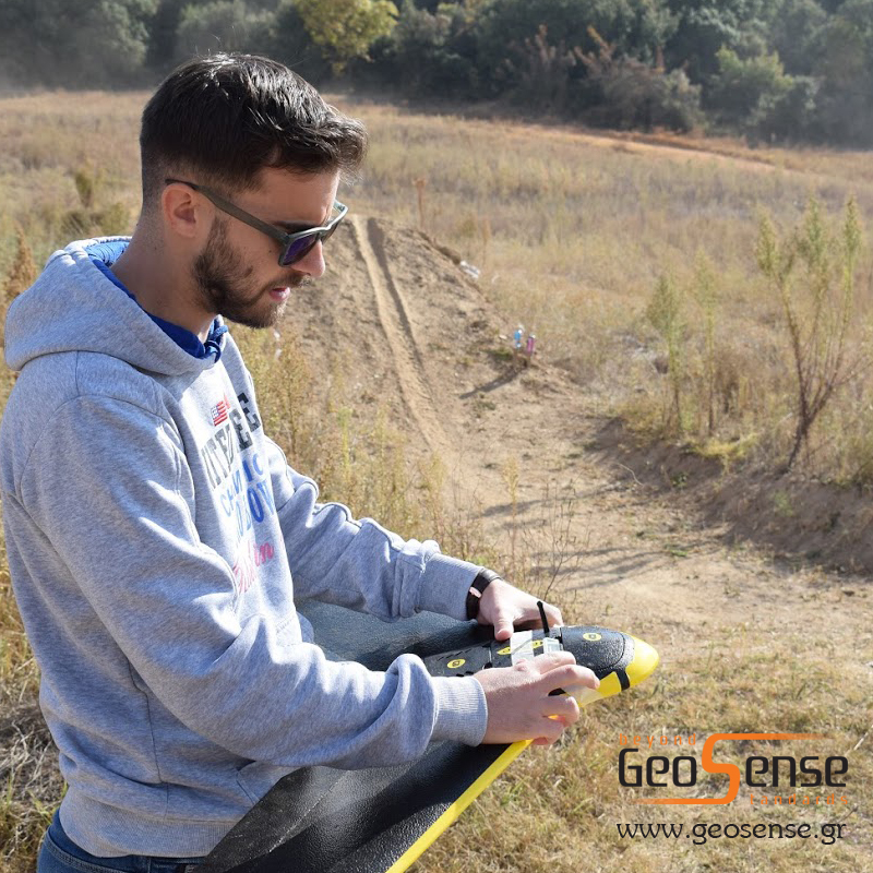 GEOSENSE_GR's tweet photo. Getting ready to fly an eBee drone..
Always an interesting experience, doing all the critical work with just one single flight! How professional drones can actually help your business grow ?
👉https://t.co/PCMktEPk2t
#geosensegr #drones #uav #uas #ProfessionalDrones https://t.co/IB02KN9Rgn